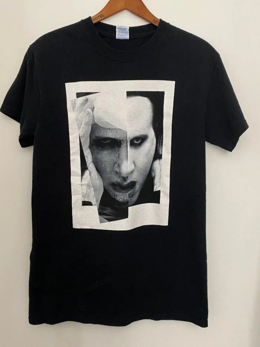 marilyn manson pale emperor shirt size small